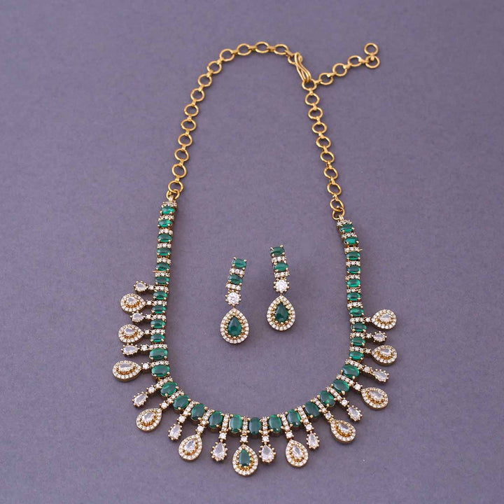 Emerald Kyna Victorian Jewellery Set- New Arrival