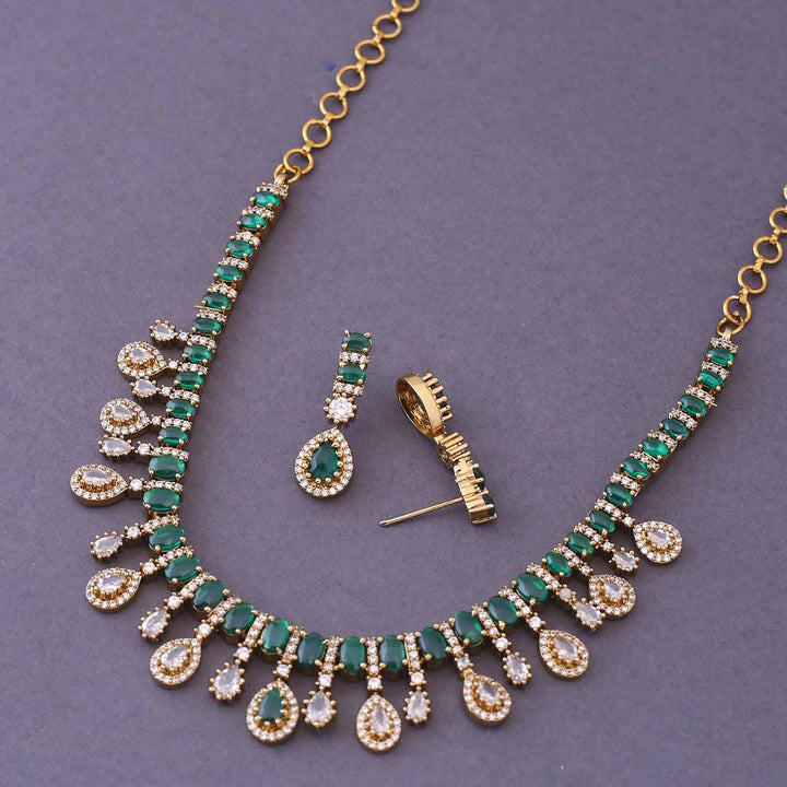 Emerald Kyna Victorian Jewellery Set- New Arrival