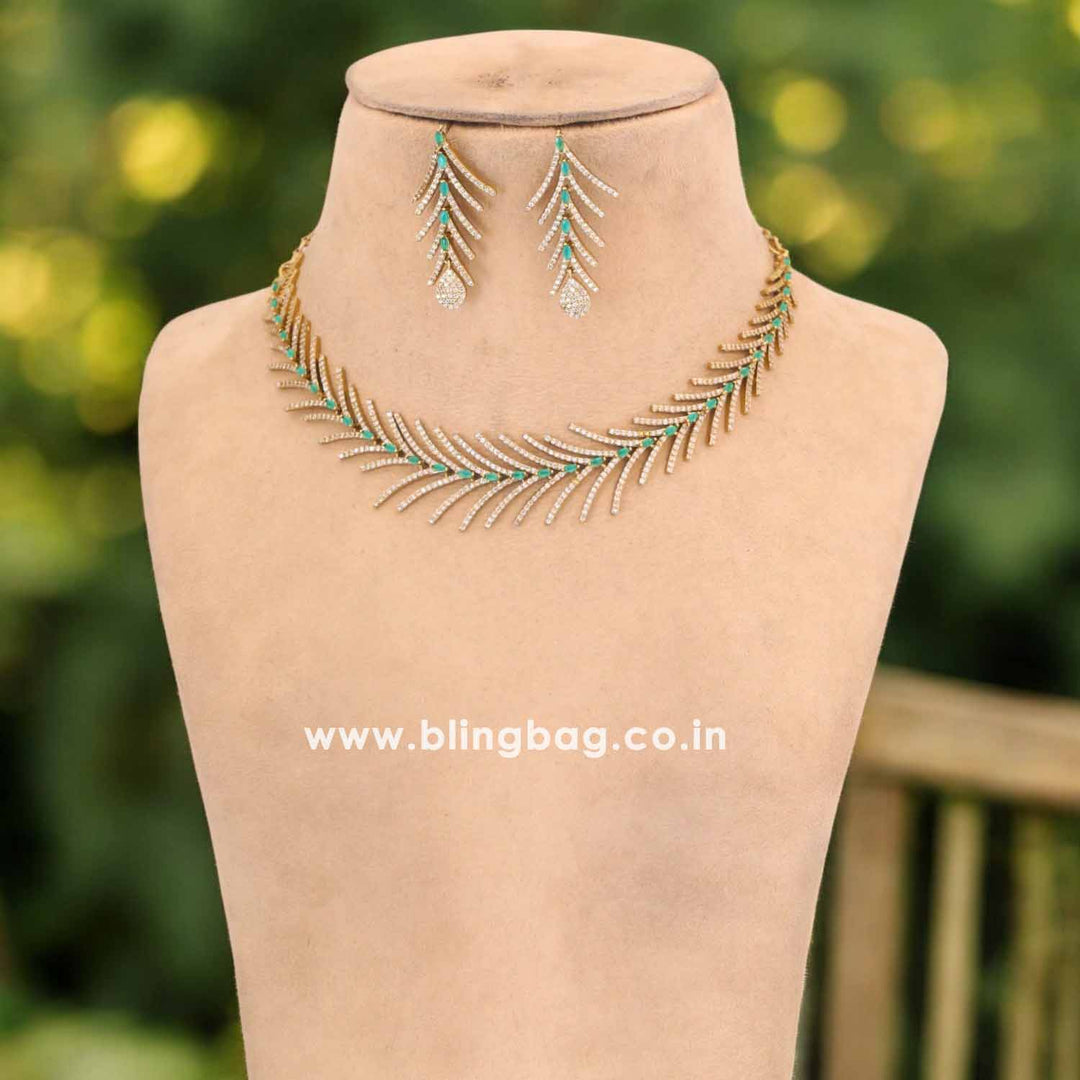 Emerald Laventa Antique Jewellery Set - New Arrival