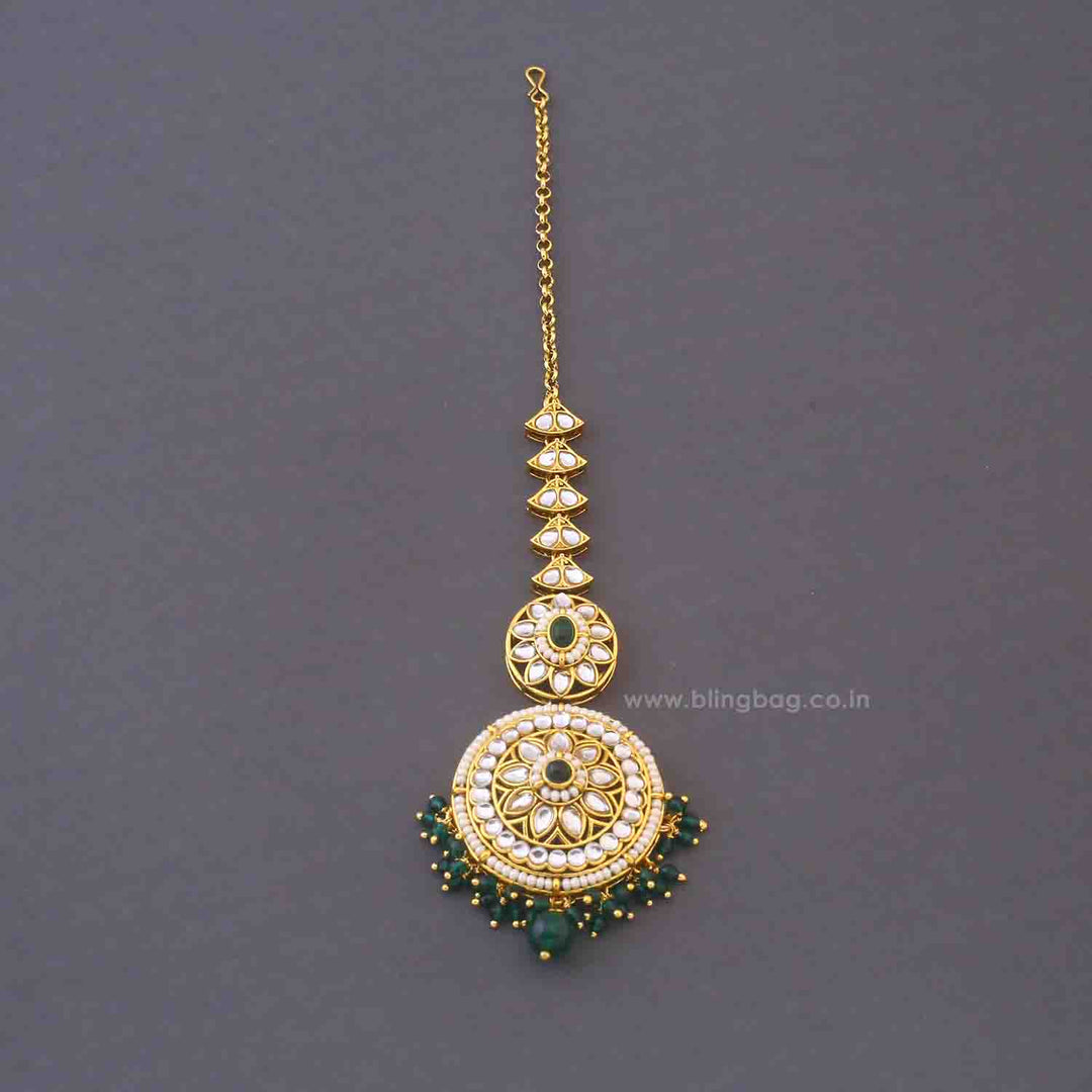 Emerald Lavika Kundan Bridal Jewellery Set