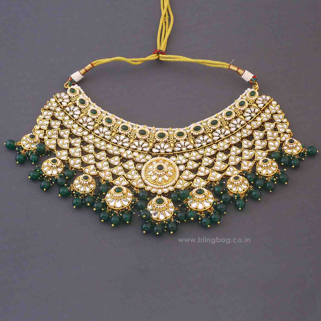 Emerald Lavika Kundan Bridal Jewellery Set