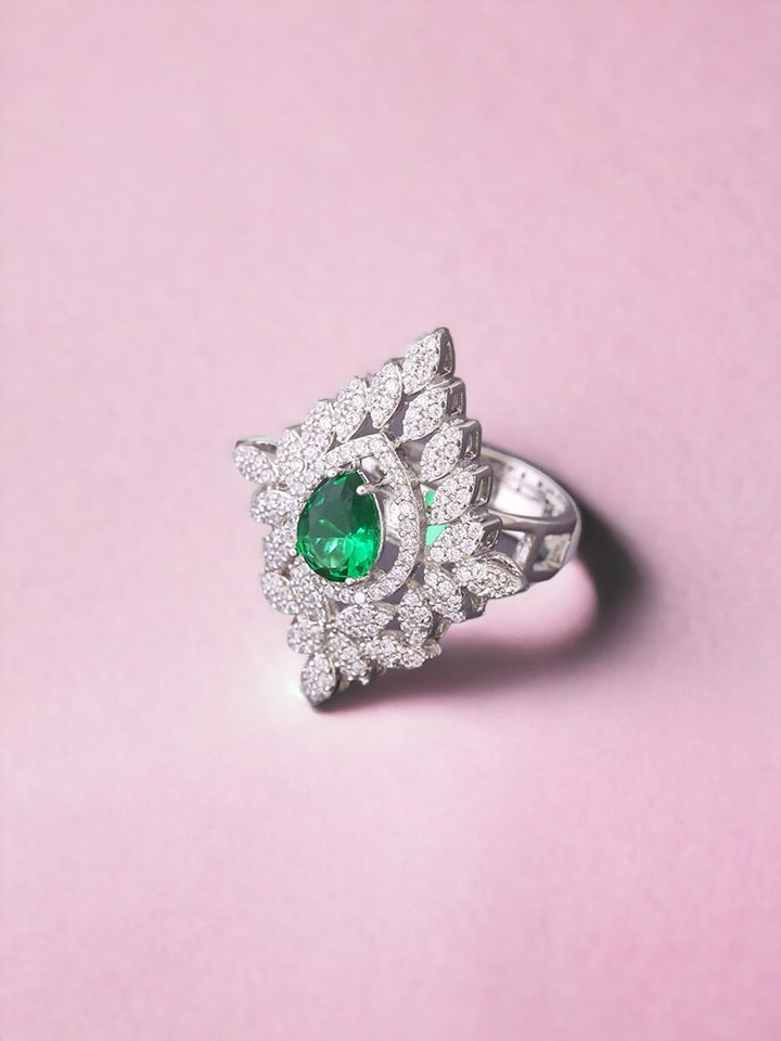 Emerald Lida Adjustable Ring