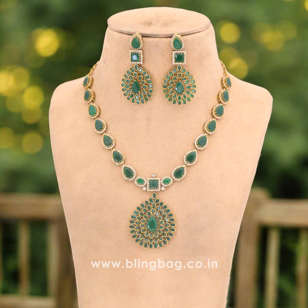 Emerald Lumana Victorian Jewellery Set - New Arrival