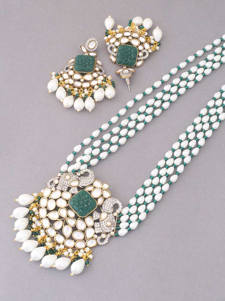 Emerald Maanya Kundan Jewellery Set - EOSS
