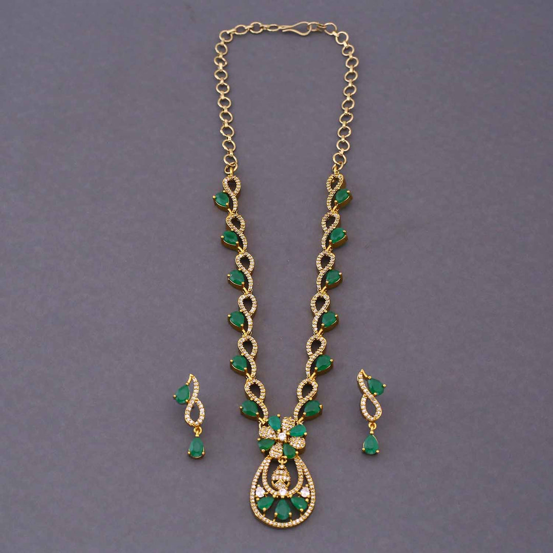 Emerald Macey Victorian Jewellery Set - New Arrival