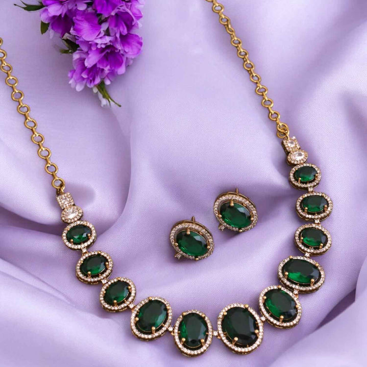 Emerald Mackel Victorian Jewellery Set - New Arrival