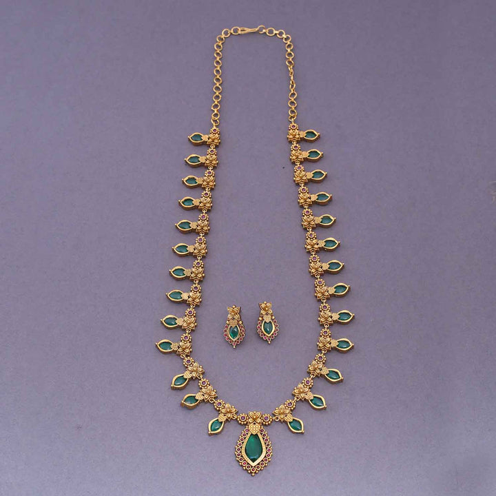 Emerald Mahika Antique Jewellery Set - New Arrival