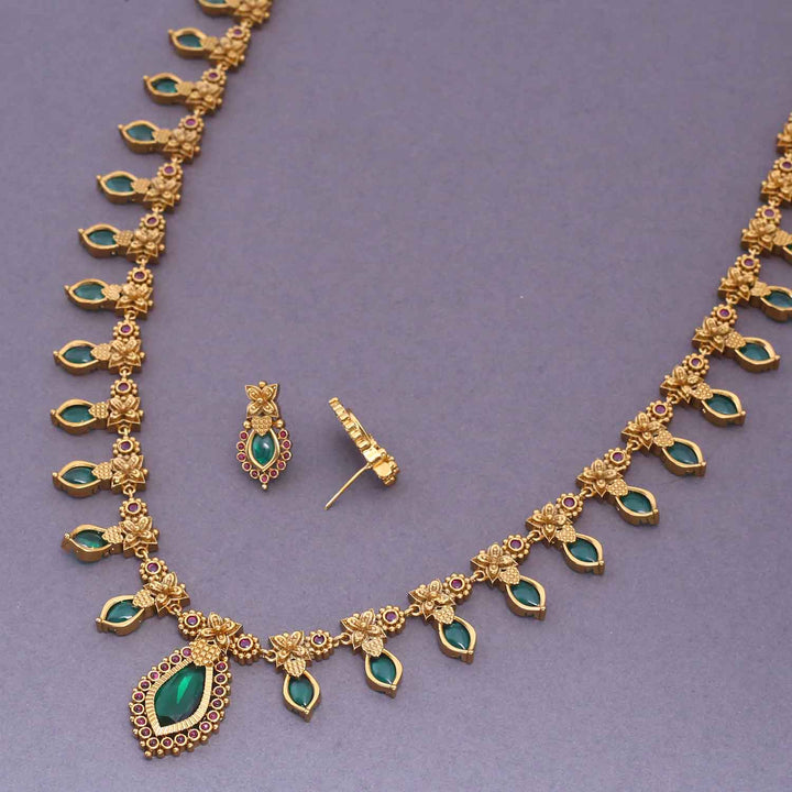 Emerald Mahika Antique Jewellery Set - New Arrival