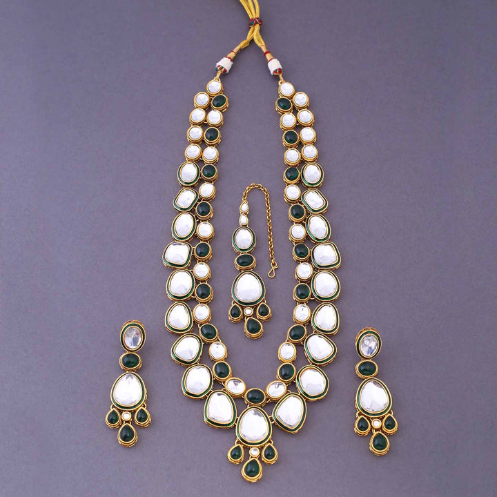 Emerald Malak Kundan Jewellery Set