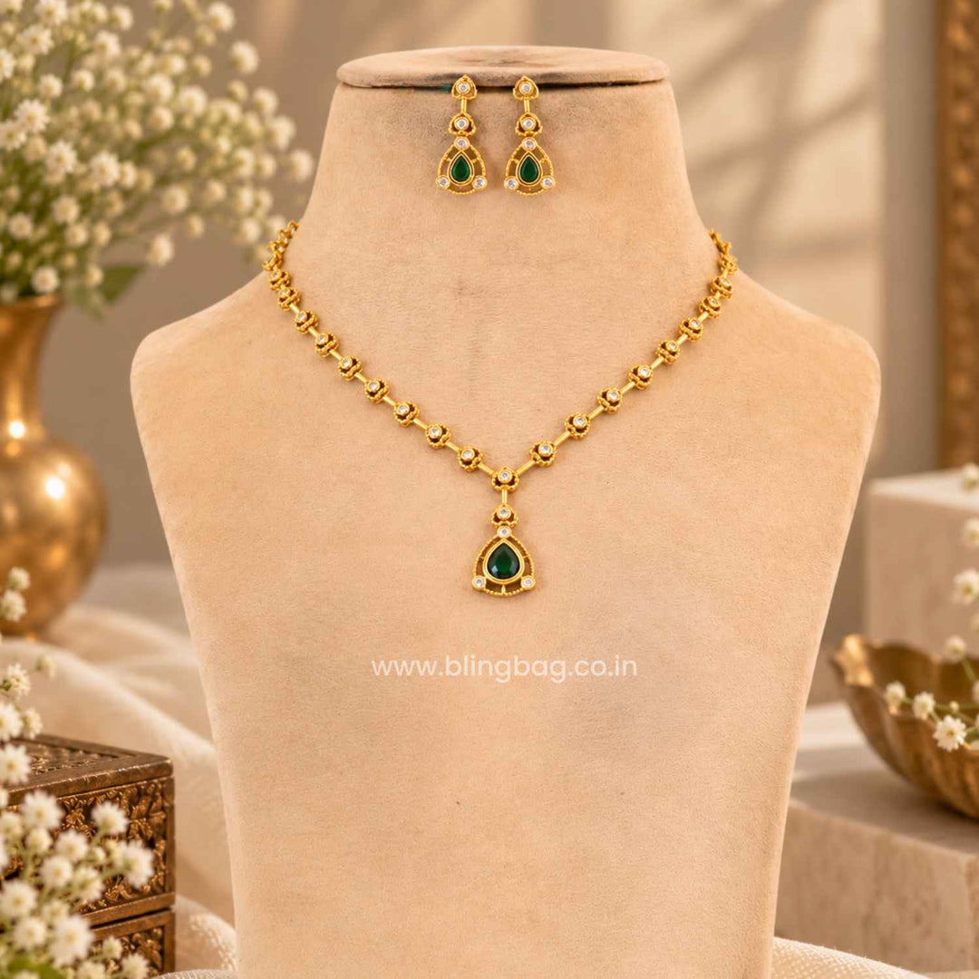 Emerald Manyaara Antique Jewellery Set- New Arrival