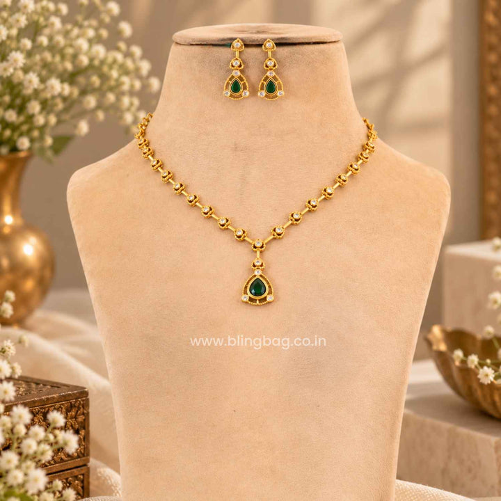 Emerald Manyaara Antique Jewellery Set- New Arrival