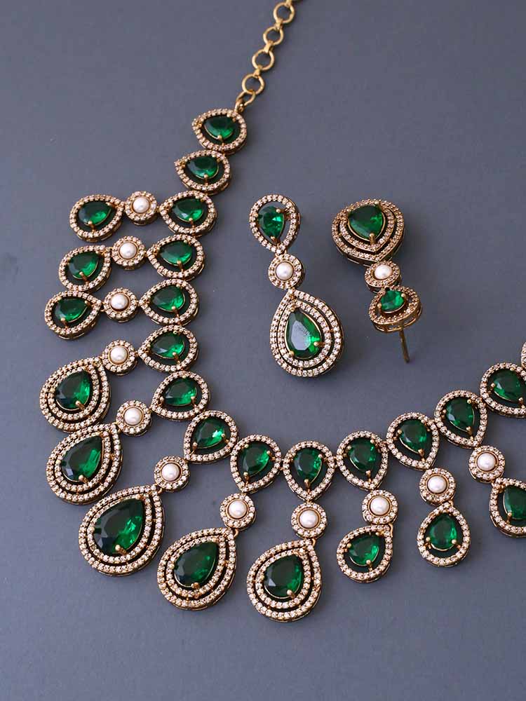 Emerald Margarete Victorian Jewellery Set - New Arrival