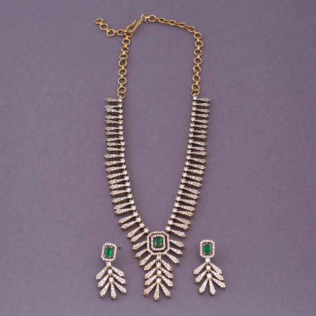 Emerald Marija Victorian Jewellery Set - New Arrival