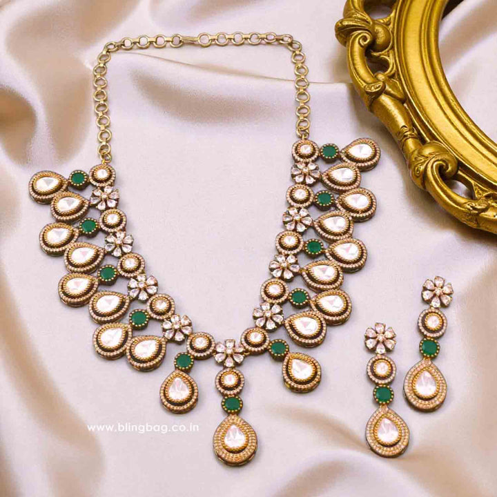 Emerald Miroslava Victorian Jewellery Set - New Arrival