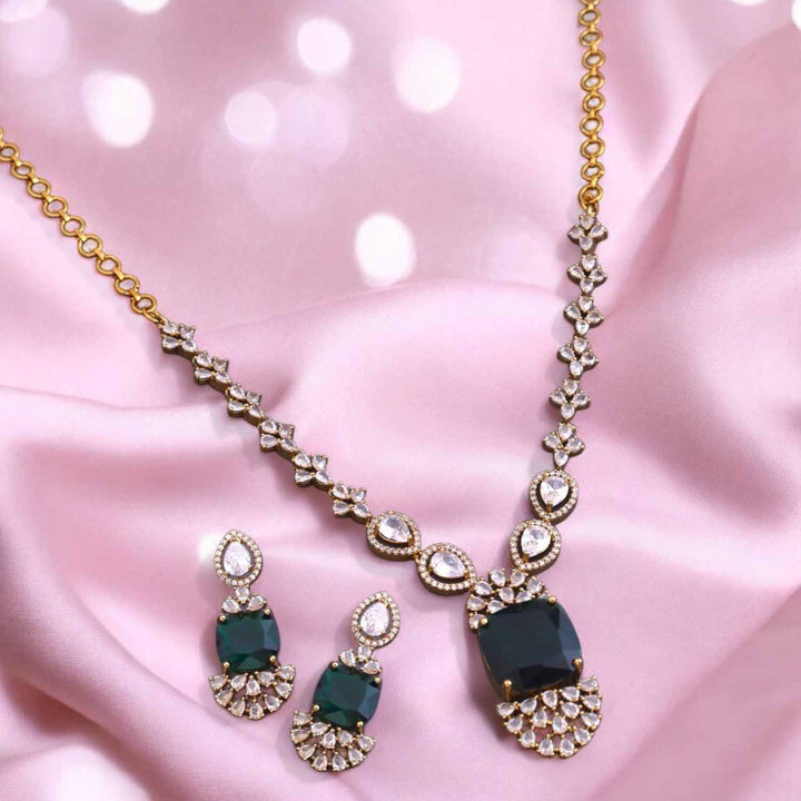 Emerald Mirya Victorian Jewellery Set- New Arrival