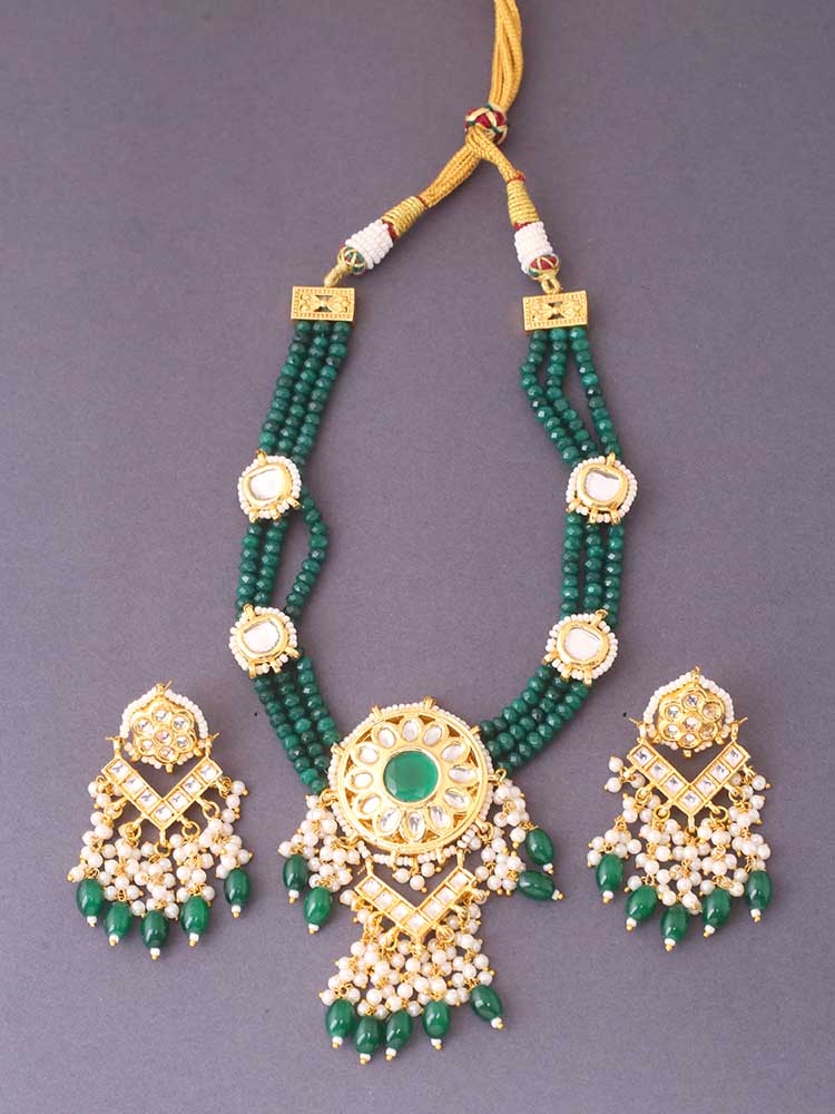 Emerald Moshika Jewellery Set