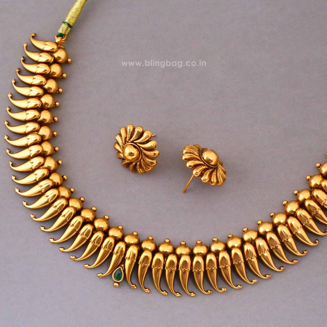 Emerald Mugdha Antique Jewellery Set- New Arrival