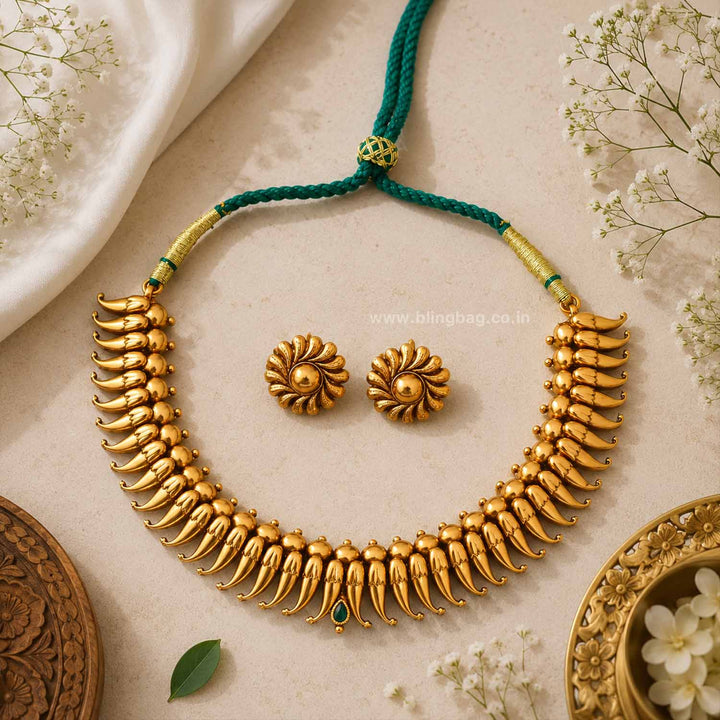 Emerald Mugdha Antique Jewellery Set- New Arrival