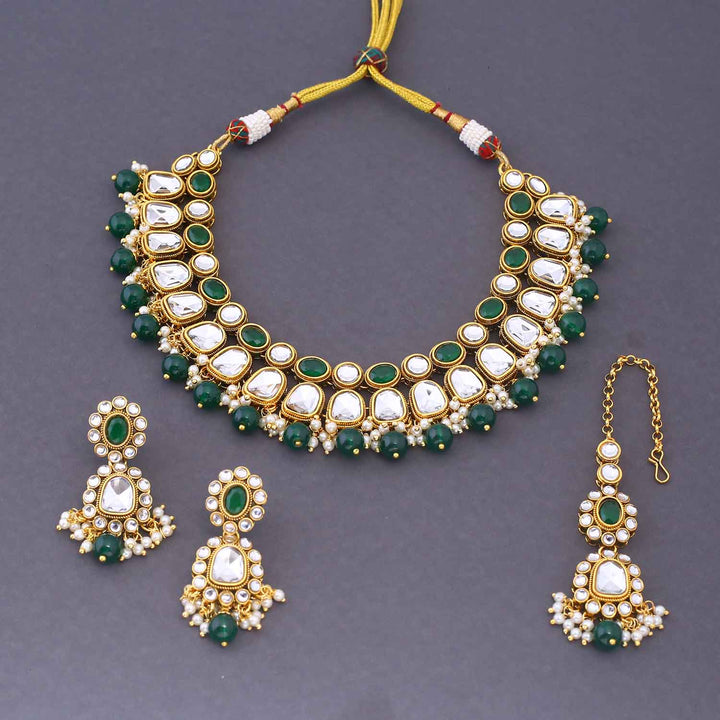 Emerald Nagima Kundan Jewellery Set