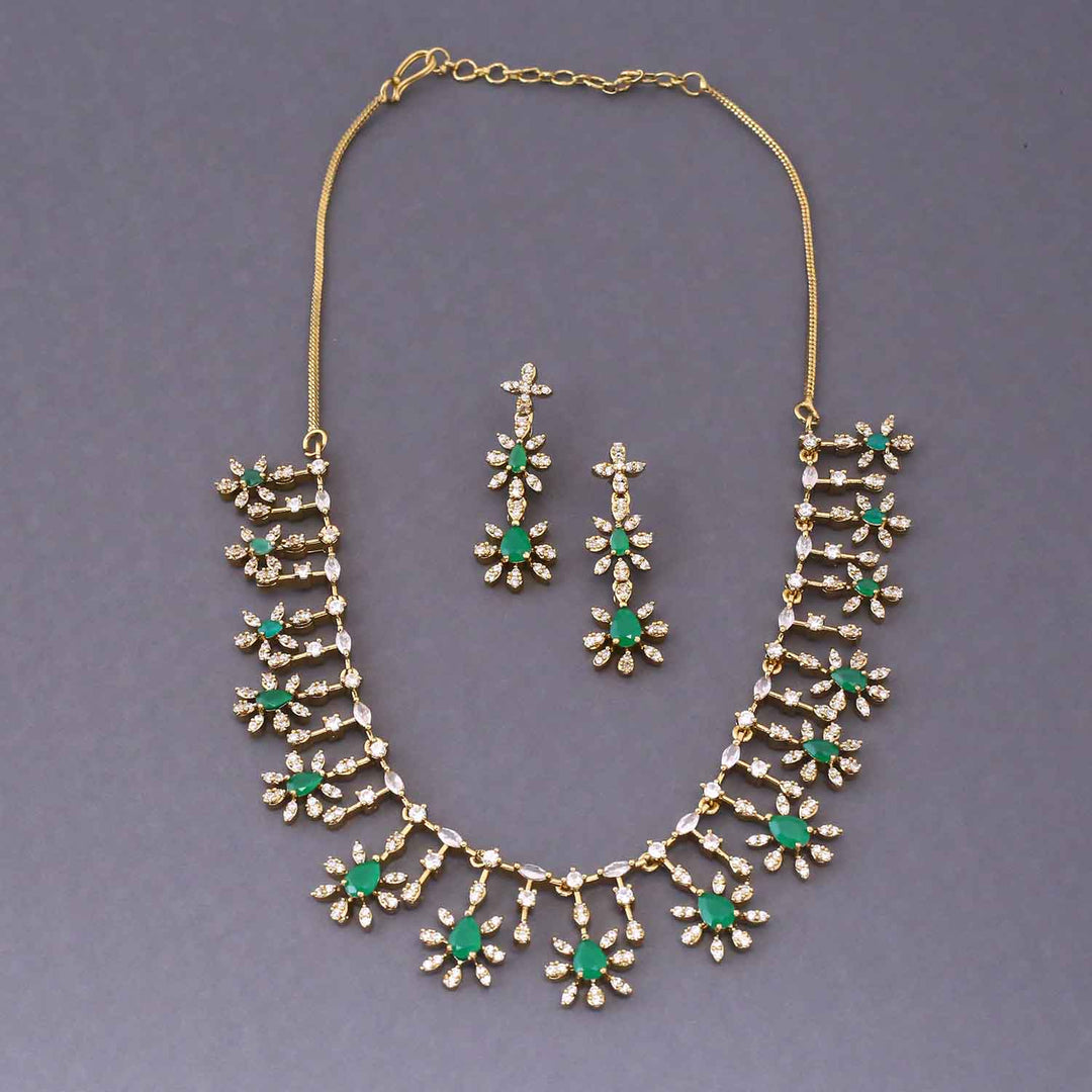 Emerald Naira Victorian Jewellery Set - New Arrival