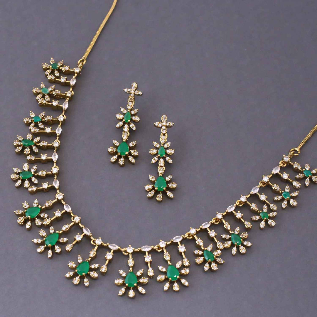 Emerald Naira Victorian Jewellery Set - New Arrival