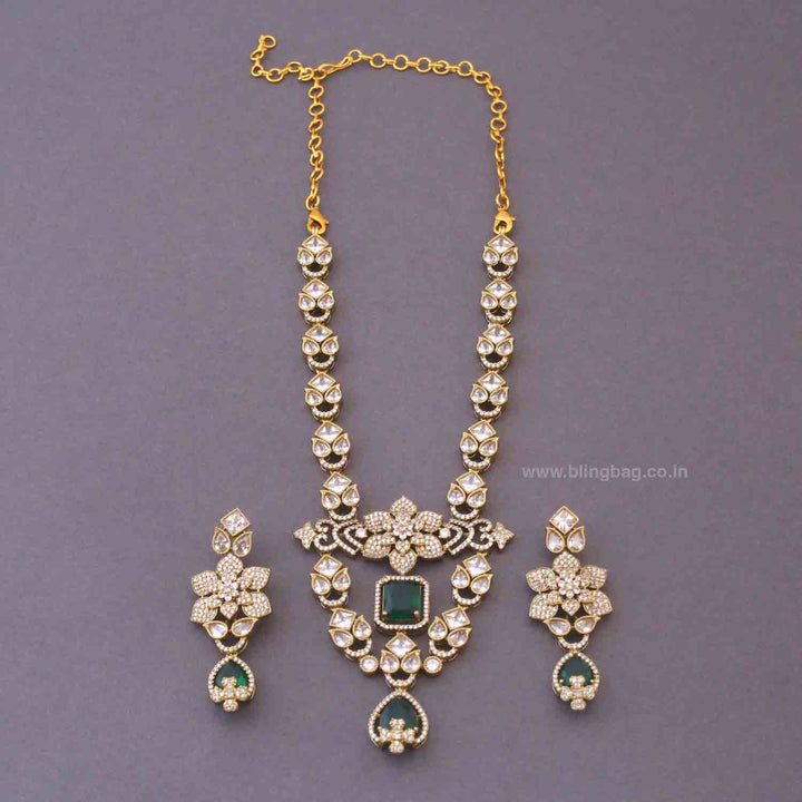 Emerald Narevia Victorian Jewellery Set - New Arrival