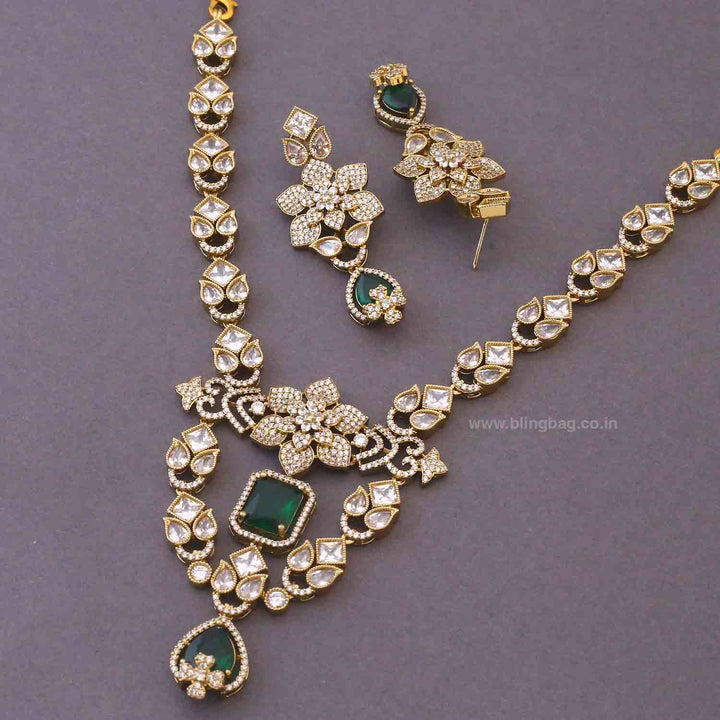 Emerald Narevia Victorian Jewellery Set - New Arrival