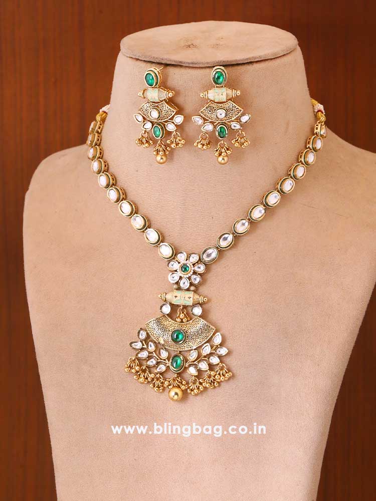 Emerald Narmada Rajwadi Set