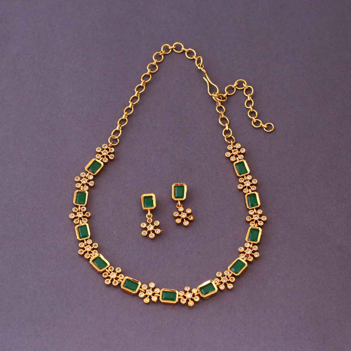 Emerald Naumic Antique Jewellery Set - New Arrival