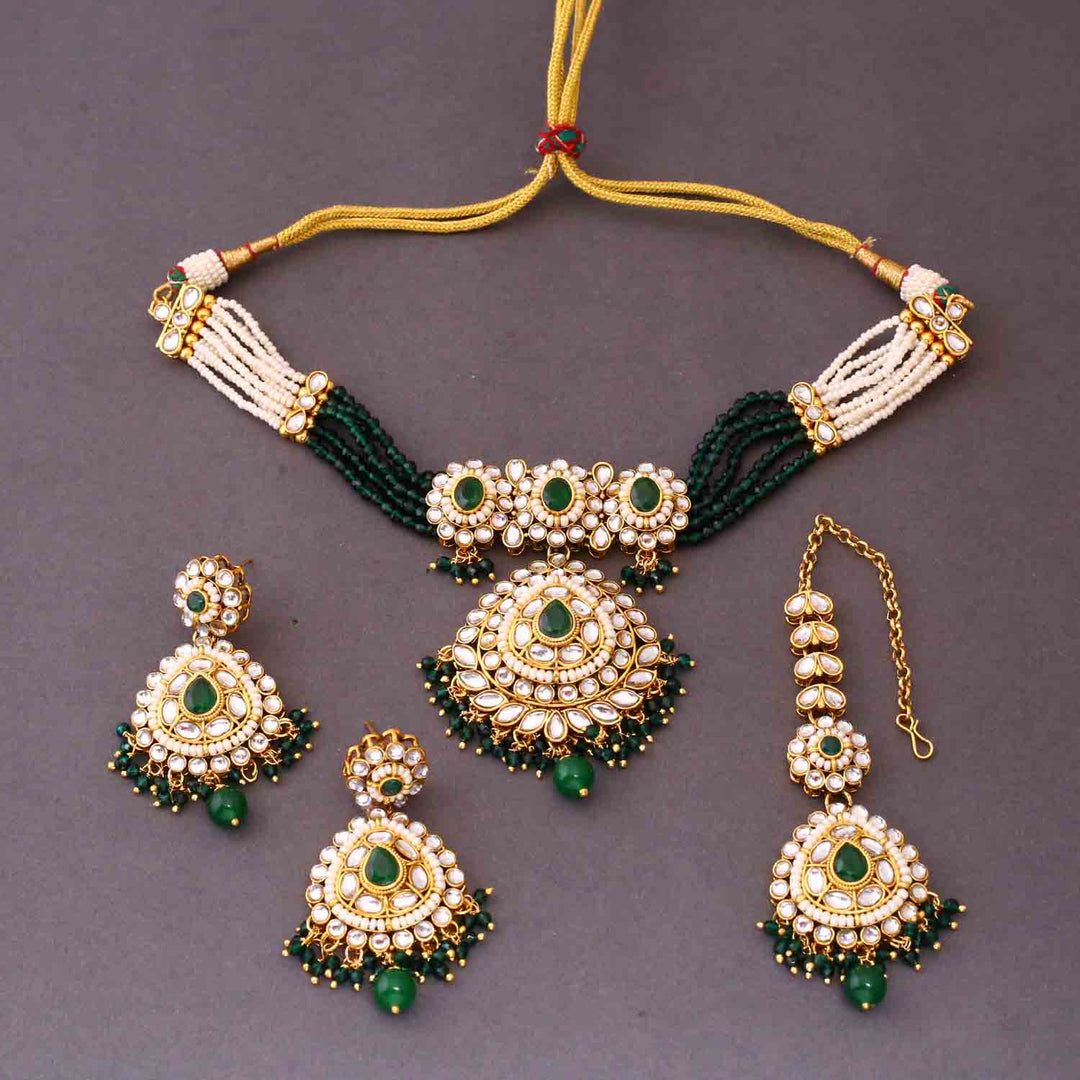 Emerald Nayra Kundan Jewellery Set