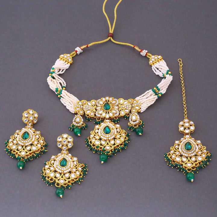 Emerald Nemisha Kundan Jewellery Set
