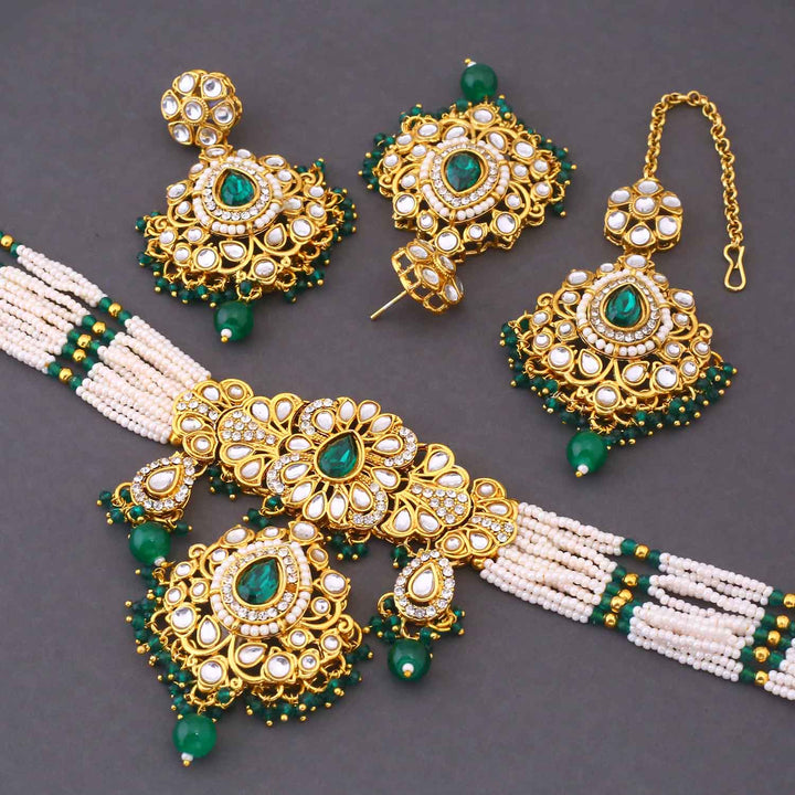 Emerald Nemisha Kundan Jewellery Set