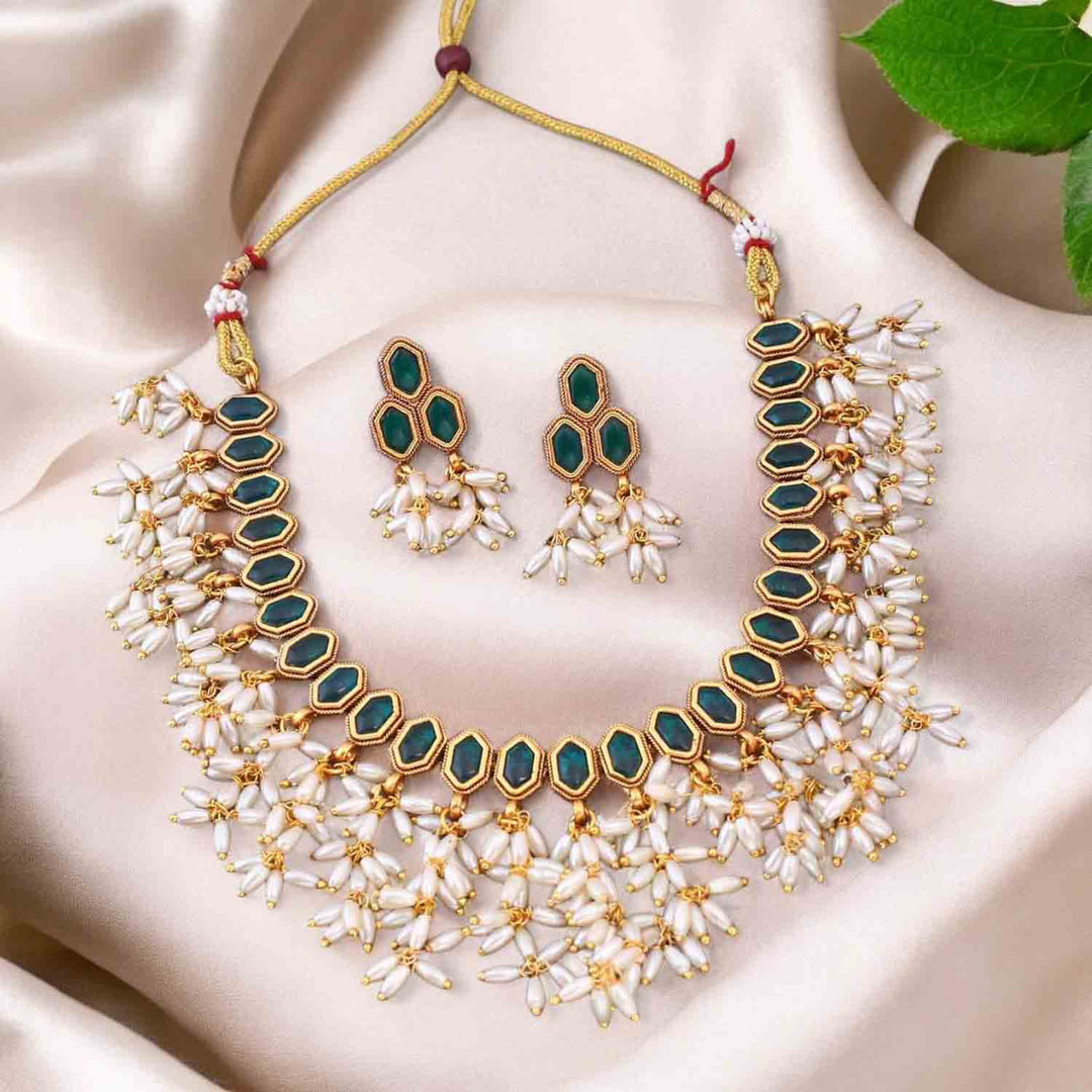 Emerald Nilakantha Antique Jewellery Set - New Arrival