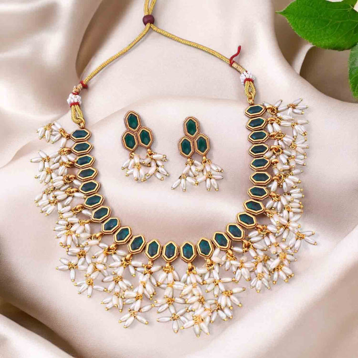 Emerald Nilakantha Antique Jewellery Set - New Arrival