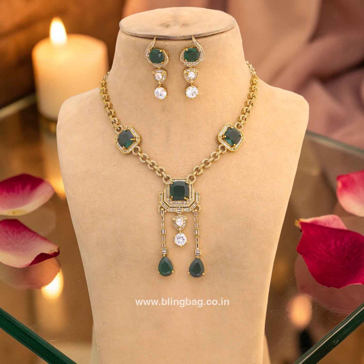 Emerald Noellea Victorian Jewellery Set- New Arrivals