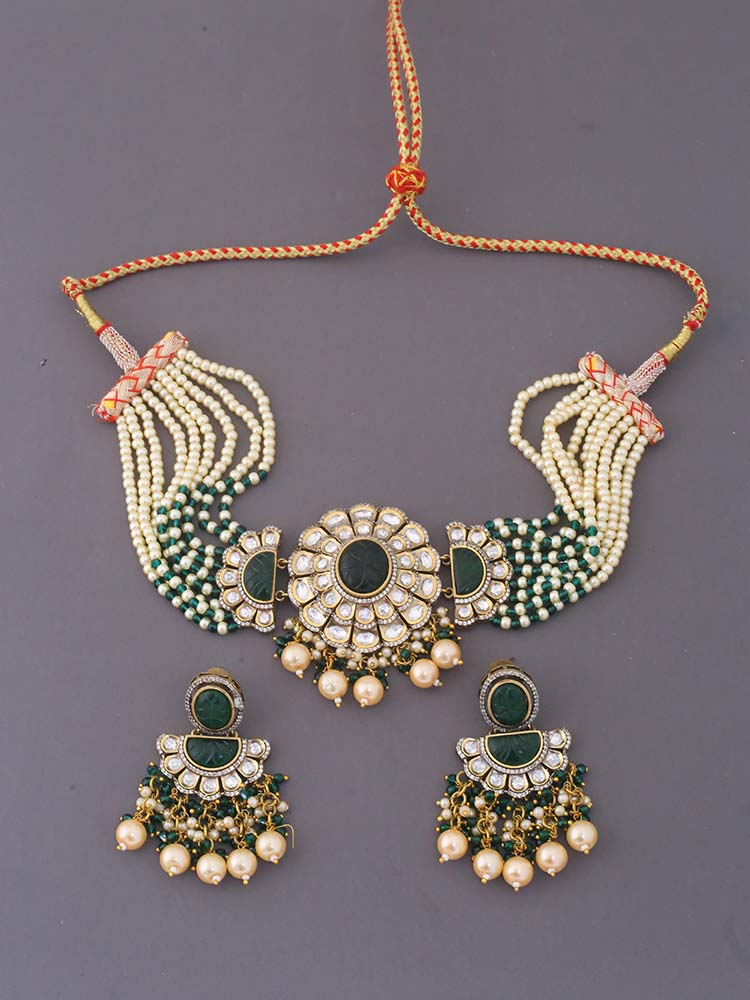 Emerald Nyancy Kundan Jewellery Set