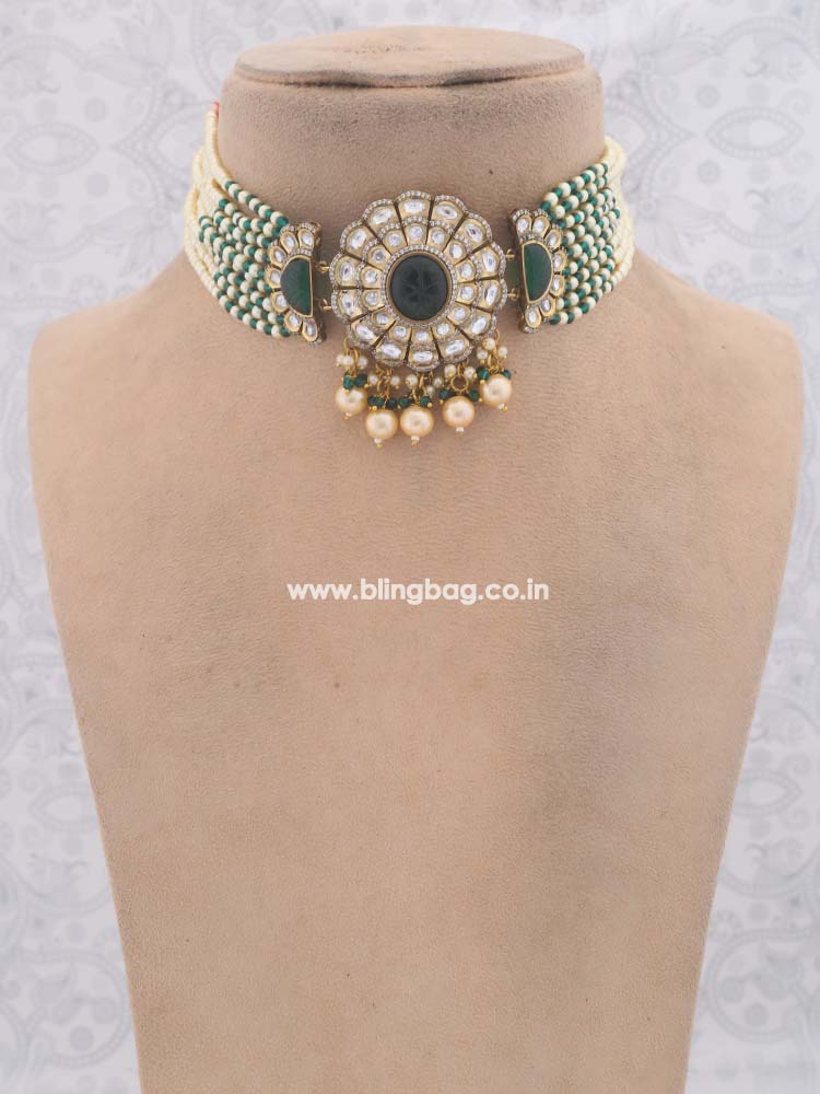 Emerald Nyancy Kundan Jewellery Set