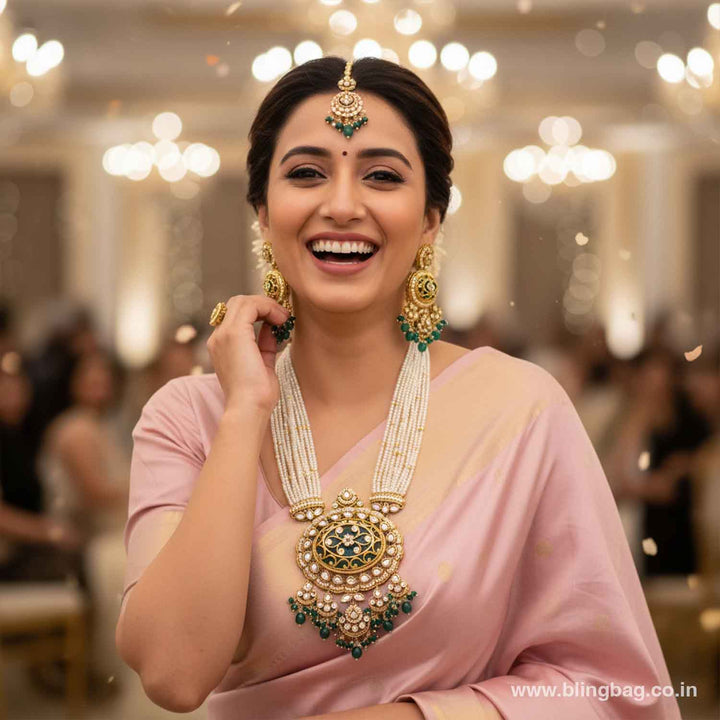 Emerald Ojalika Kundan Jewellery Set