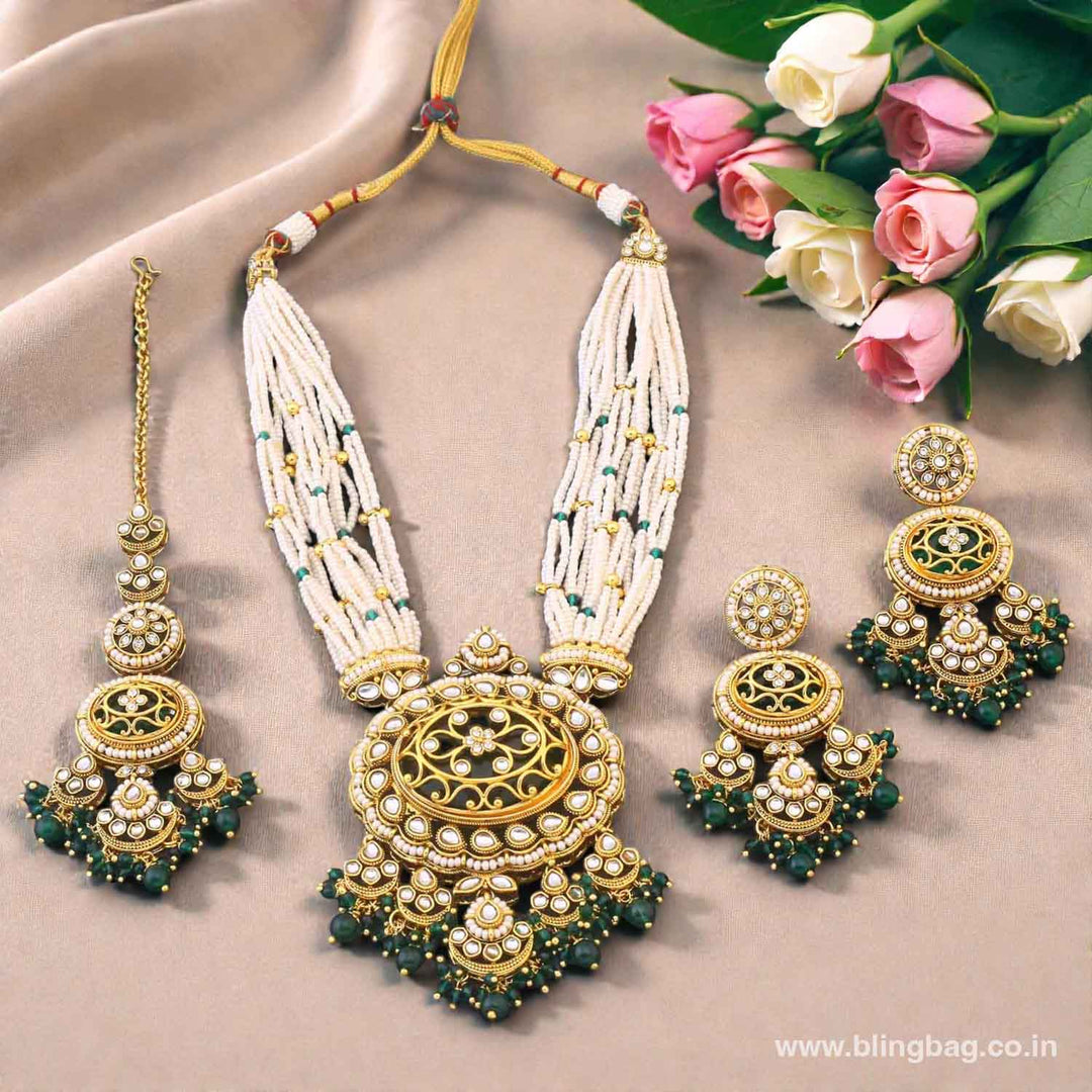 Emerald Ojalika Kundan Jewellery Set