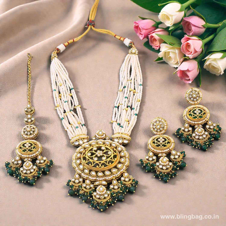 Emerald Ojalika Kundan Jewellery Set