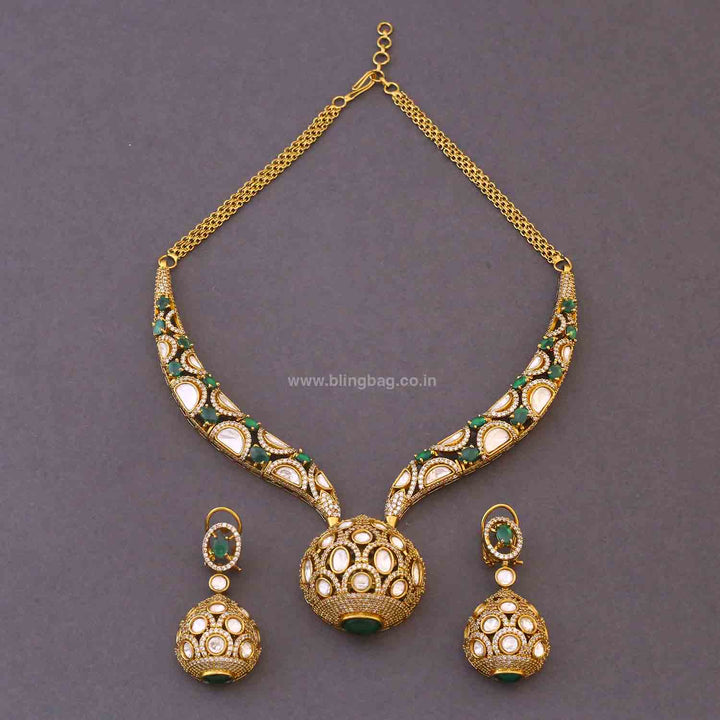 Emerald Oliviae Hasli Victorian Jewellery Set