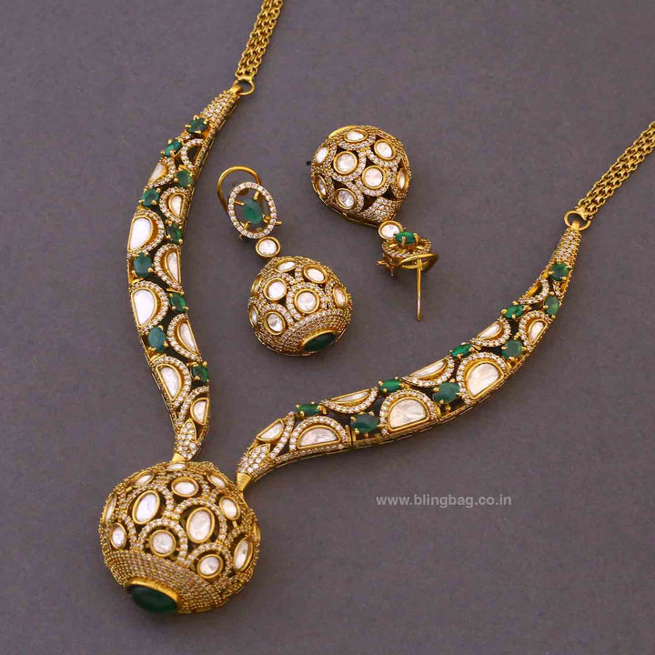 Emerald Oliviae Hasli Victorian Jewellery Set