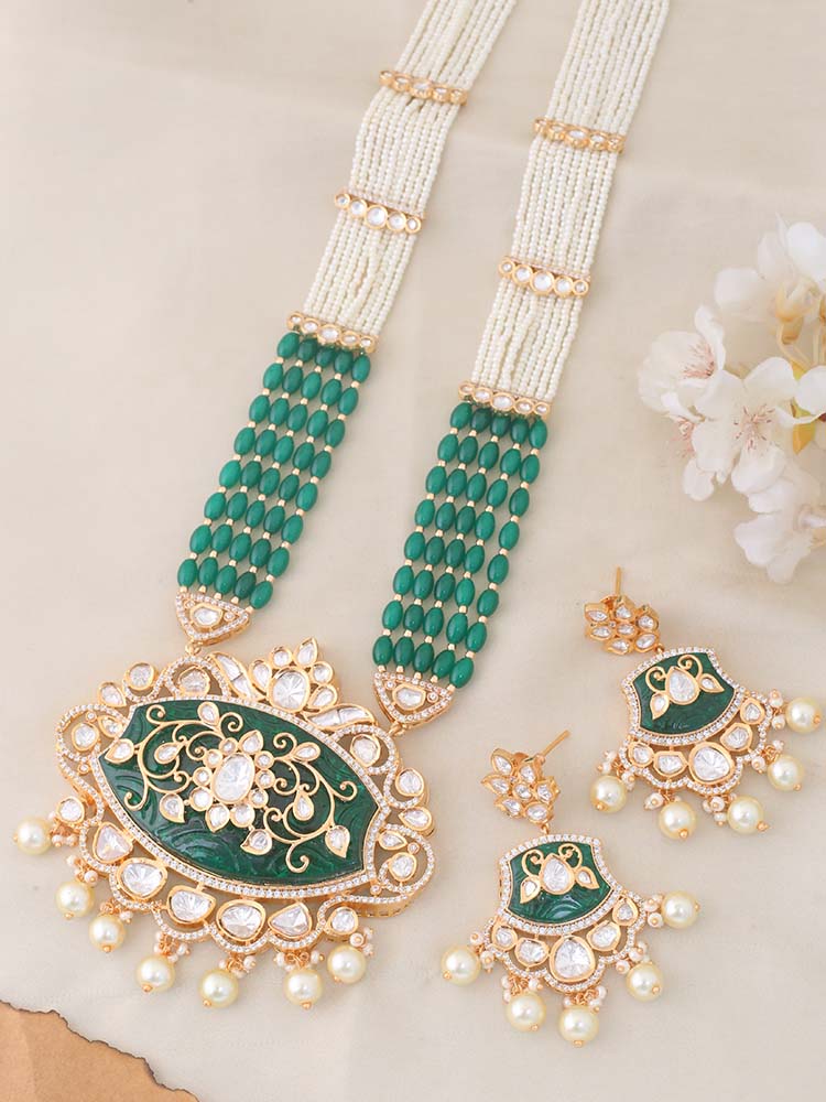 Emerald Onari Kundan Jewellery Set