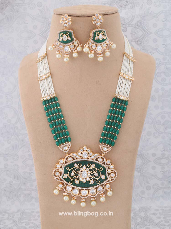 Emerald Onari Kundan Jewellery Set
