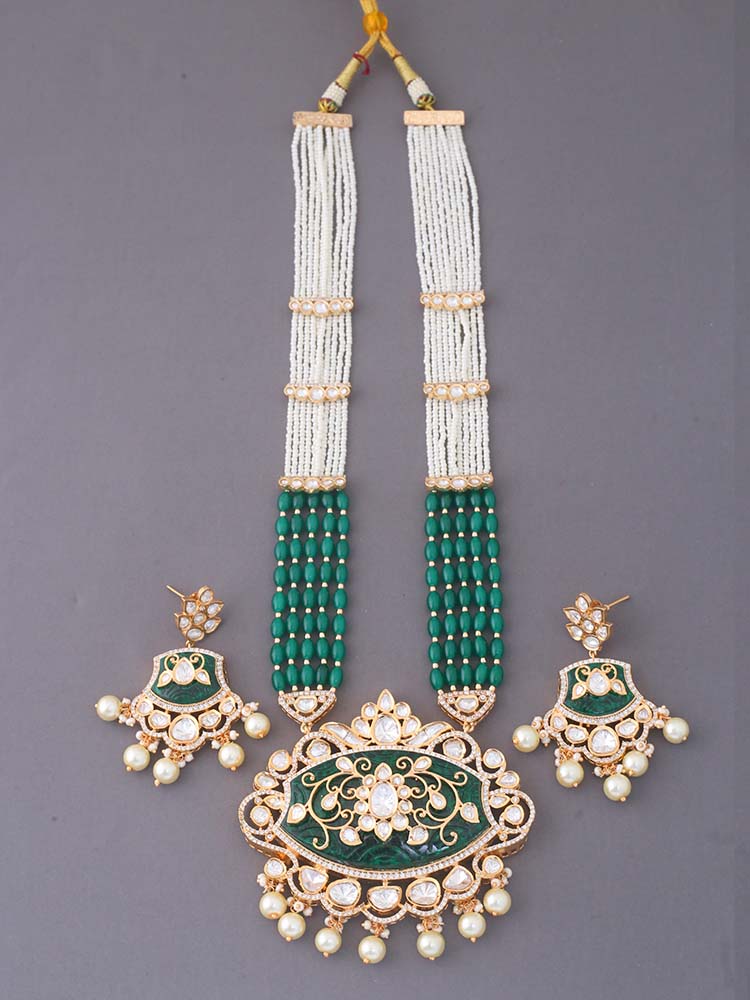 Emerald Onari Kundan Jewellery Set