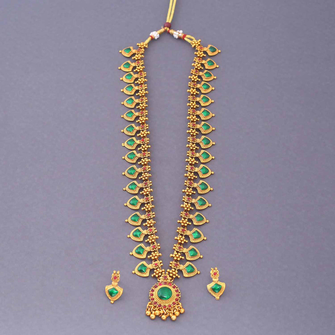 Emerald Orosya Antique Jewellery Set - New Arrival