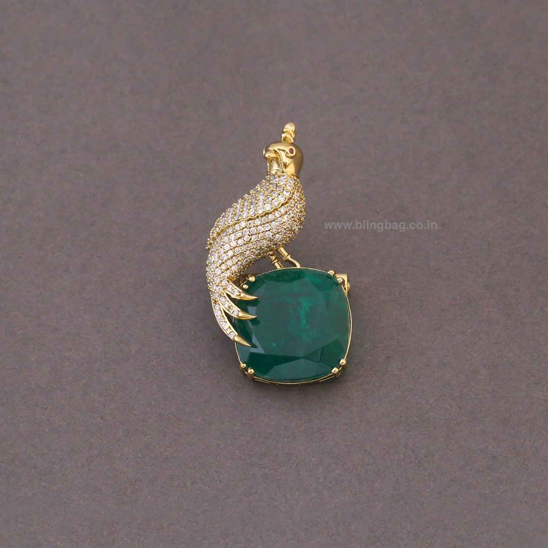 Emerald Peacock Crest Brooch