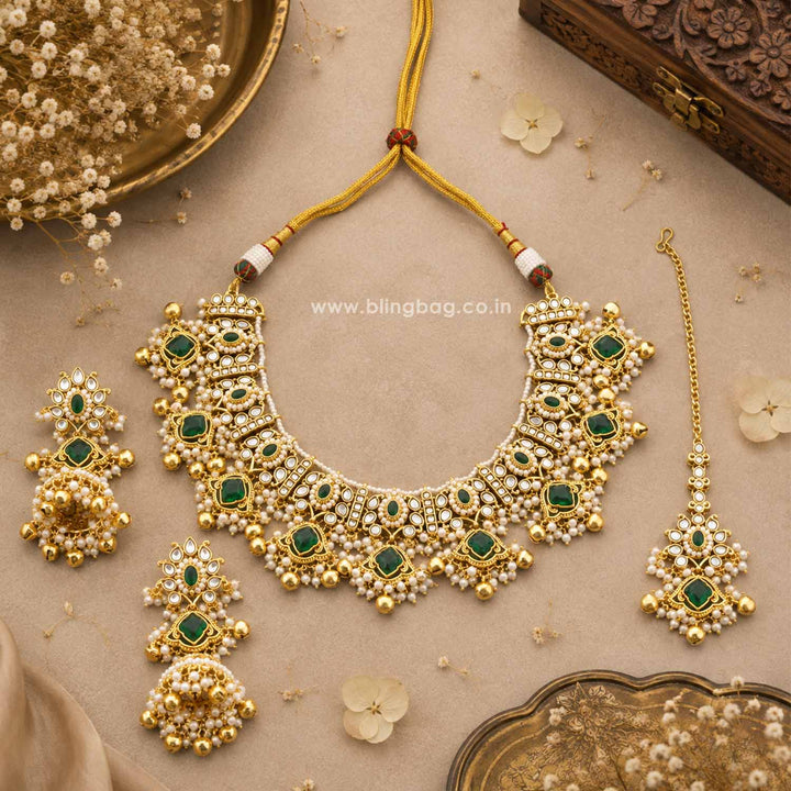 Emerald Pihuani Kundan Jewellery Set