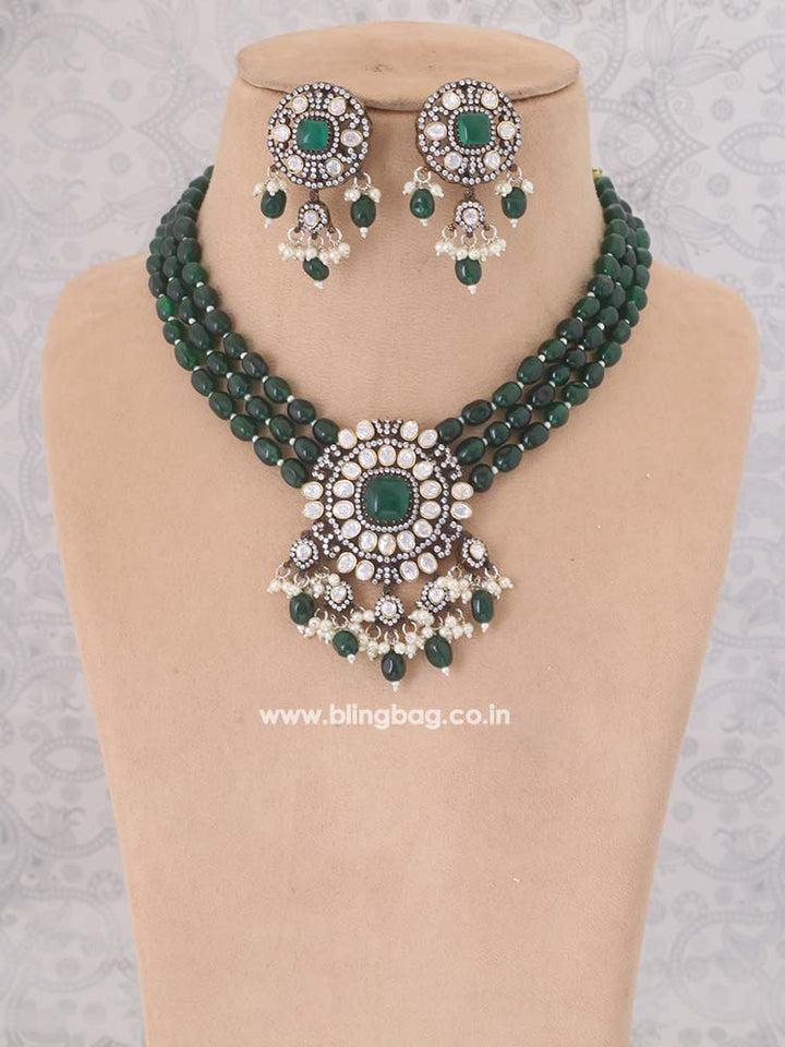 Emerald Poppy Jewellery Set