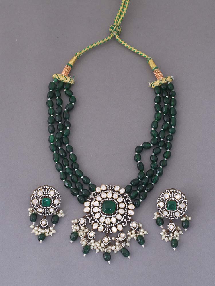 Emerald Poppy Jewellery Set